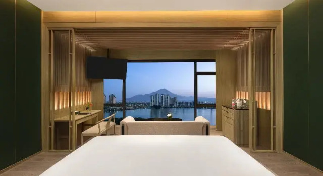Номер Premium Crowne Plaza Putian by IHG