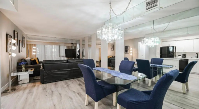 Апартаменты с 2 комнатами StripViewSuites at Jockey Club