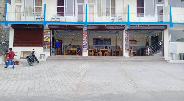 Uk09 hotel & Restaurant, Rezervovat Hotel Mussoorie Uttarakhand