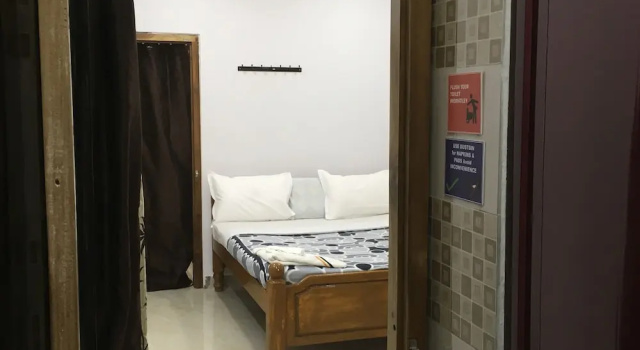 Люкс Jayaram Residency Srikalahasti