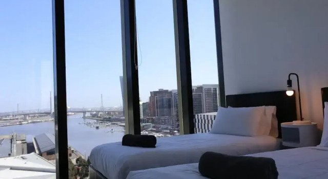 ReadySet Apartments at Stadium