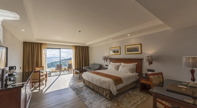 Номер Superior с балконом и с видом на море Grand Hotel Gozo