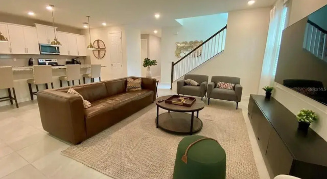 8949 CB - Exquisite Luxury Home With Pool Retreat