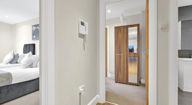 London Heathrow Living Serviced Apartments - Apt 2, Varaa Huoneisto Asunnot kohteessa Merseyside, Huoneisto