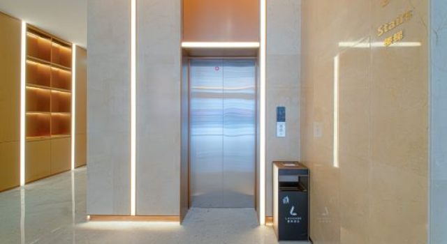 Lavande Hotel (Beijing Fengtai Station Niwa Subway Station), Book Hotel Hoteller i Beijing Province med parkering, Parkering