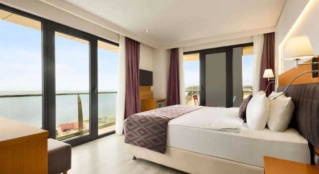 Двухместный номер Standard с видом на море Ramada By Wyndham Giresun Piraziz