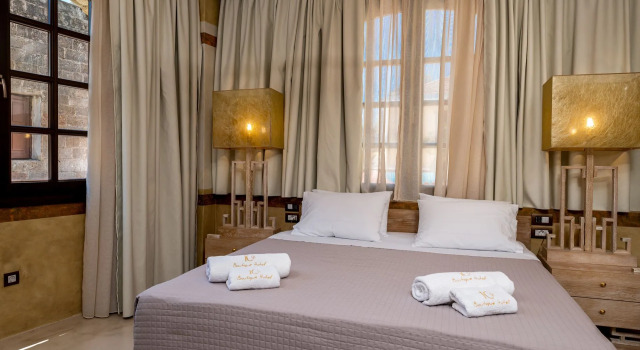 Люкс Executive Rhodes с джакузи 10GR Boutique Hotel & Wine Bar