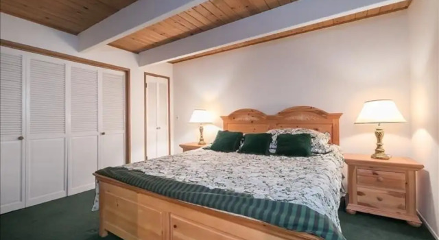 Yellowstone V011 by RedAwning, Book Hotel North Shore California