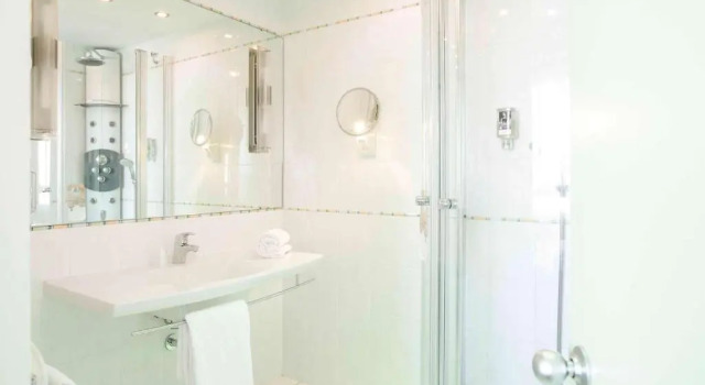 Двухместный номер Classic Mercure Limoges Centre