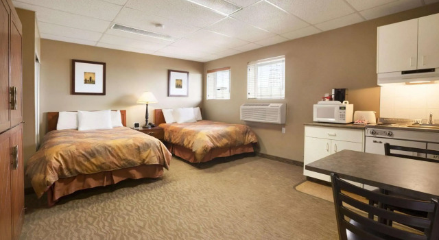 Central Suite Hotel