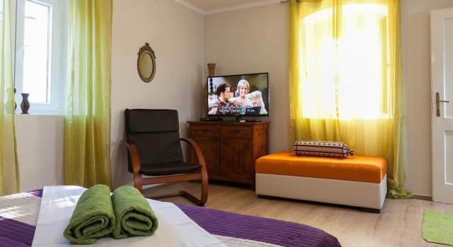 Apartment Alta - cosy apartment close to center: A1 Makarska, Riviera Makarska, Забронировать Апартаменты/квартира Апартаменты Макарска, рядом с Набережная Рива (Макарска), Апартаменты/квартира