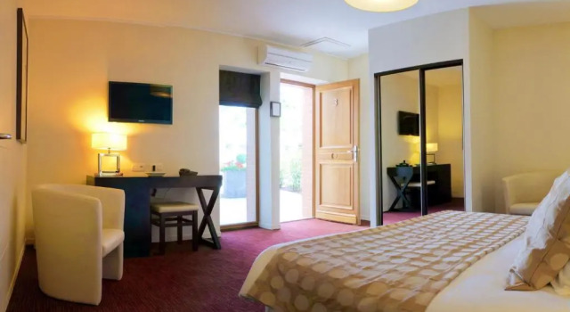 Номер Superior Hôtel Burgevin