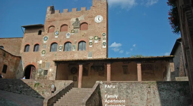 Family Apartment Fucecchio, Забронировать Апартаменты/квартира Отели в центре Фучеккьо, в центре