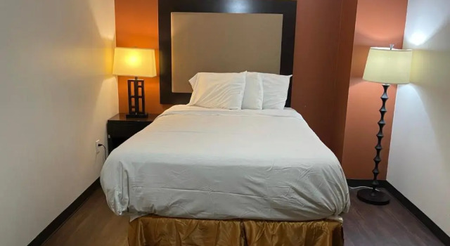 Четырёхместный номер Standard Tourist Inn