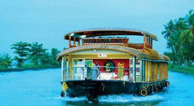 Jim and Paddy Houseboat Cruises