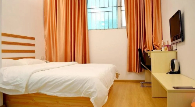 Emerald Holiday Hotel, Buchen Sie Hotel North District China