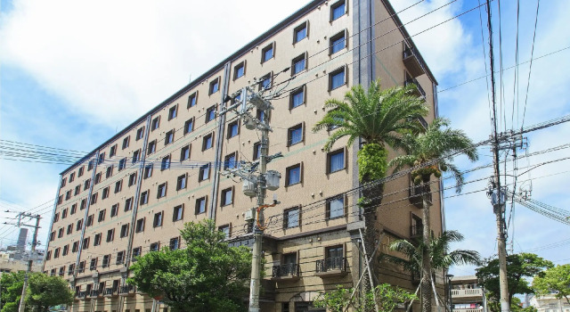 Sol Vita Hotel Naha, Забронировать Отель Отели Наха с парковкой, рядом с Железнодорожная станция Кентё-маэ, Парковка