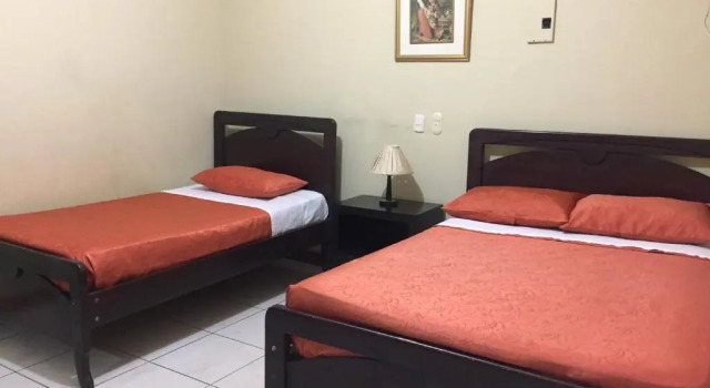Номер Standard Hotel Plaza Central