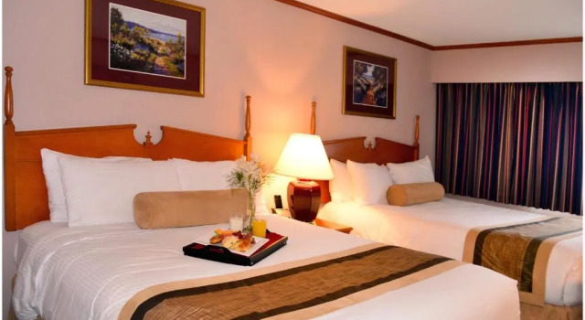 Четырёхместный номер Standard The Hospitality Inn