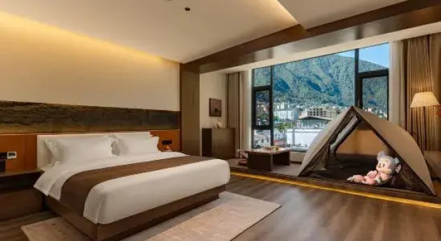 Тент с видом на реку Nujiang Wangzan Card | MountainJoy DulongRiver · Designer Snow Mountain View Intelligent Hote