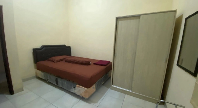 OYO 90548 Kika Homestay, Book Hotel Hotels in Sulawesi with Parking, Parking
