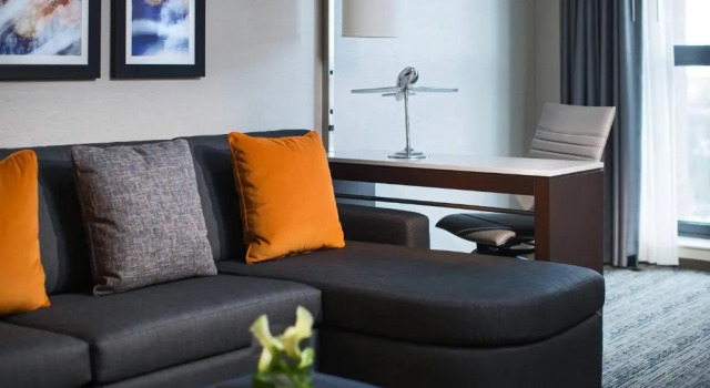 Люкс Chicago Marriott Suites OHare