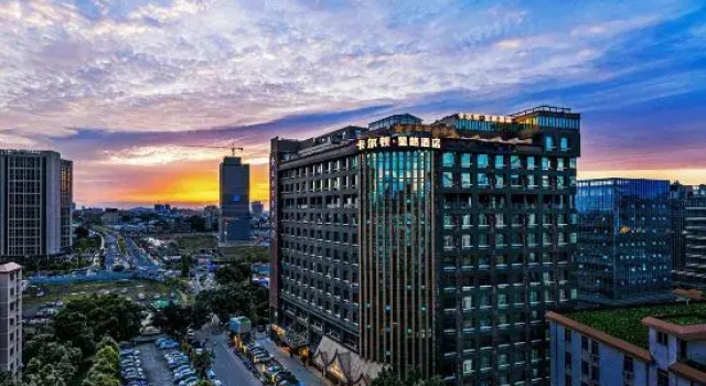Kardon Hotel ·Star (Guangzhou Huangbian Metro Station Design Capital), Boek Boutique Hotel Hotels in Guangdong met parkeren, Parkeren