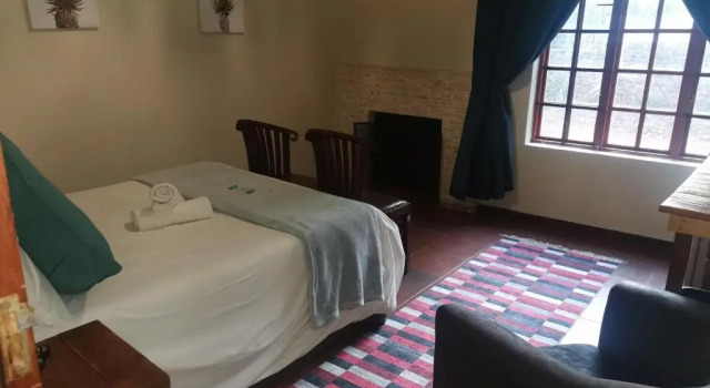 Номер Standard Harties Double Room with Shared Bathroom Non En-suite