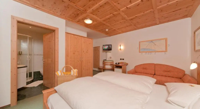 Номер Economy Alpenwellnesshotel St. Veit