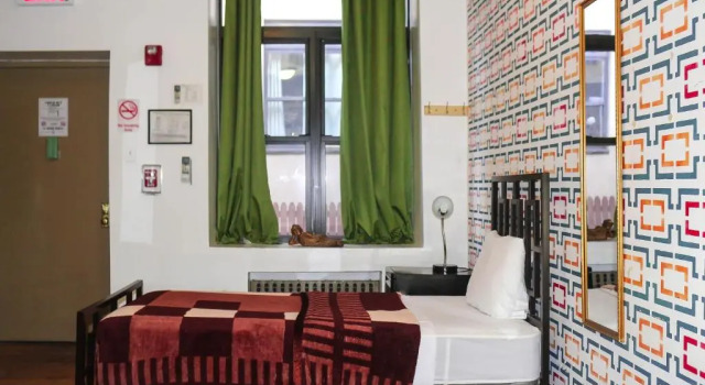 Трёхместный номер NY Moore Hostel