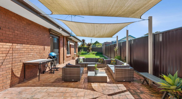 Tidal Waves on Lowe - Spacious and Pet Friendly!, Buchen Sie Hotel Ocean Grove Bellarine Peninsula