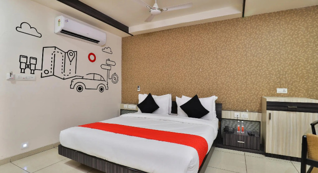 Collection O 30025 Ambli-Bopal Road, Réserver Hôtel Bodakdev Gujarat