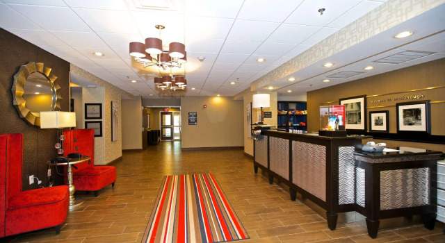 Кровать в общем номере Hampton Inn Atlanta McDonough