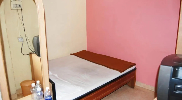 Eden Guest House & Dormitory - Hostel