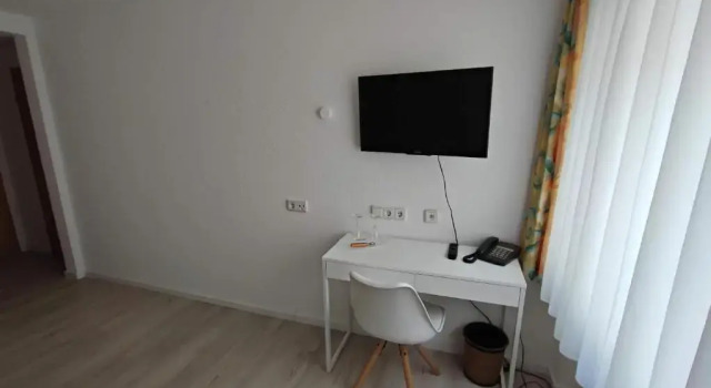 Номер Deluxe A - City HOTEL Schiff