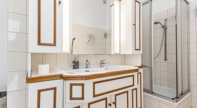 Апартаменты Modern 4BR Apartment Ideal For Long Stay