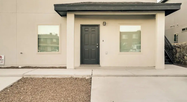 Single-story Apt, 3 Mi to Fort Bliss!, จอง โรงแรม เอลแพโซ เทกซัส