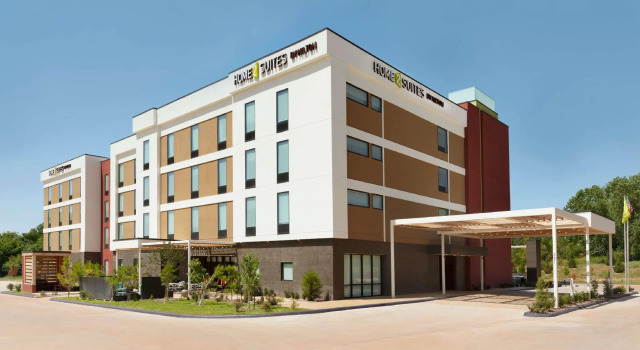 Номер Standard Home2 Suites by Hilton Edmond