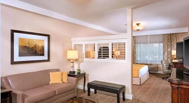 Полулюкс Ayres Suites Ontario at the Mills Mall - Rancho Cucamonga