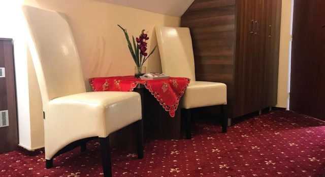 Pensiunea Cristina, Rezerwuj Pensjonat Hotele w Prahova Valley z parkingiem, Parking