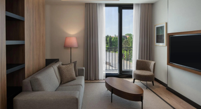Люкс c 1 комнатой Altunizade Suites Istanbul, Curio Collection By Hilton