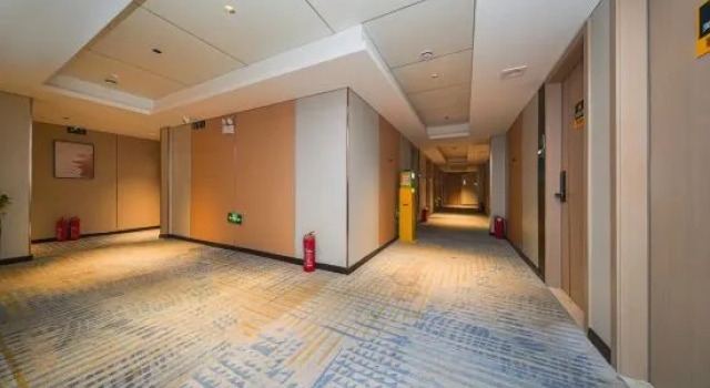 Lu Zeyuan Business Hotel, Prenota Hotel Qingdao 