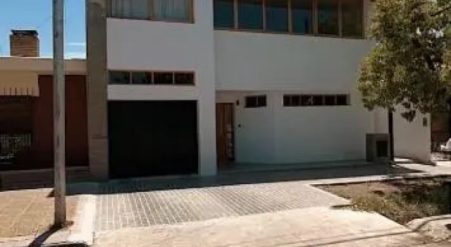 Departamentos Coronel Plaza, Забронировать Отель Сан-Рафаэль провинция Мендоса, рядом с San Rafael Bus Station