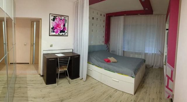 Apartments in the 6th microdistrict 1, Prenota Appartamento Nyagan Khanty-Mansi Autonomous Okrug