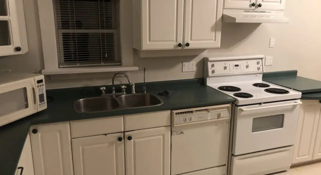 Люкс Comfort West Point Grey Guest House  UBC