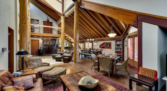 Downtown Penthouse 4 Bedroom Condo