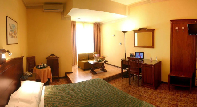 Hotel Apogeo, Buchen Sie Hotel SPA-Hotels in Sinalunga, SPA