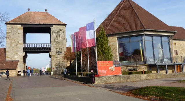 Апартаменты Apartment An der Weinstraße