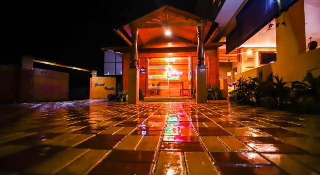 Grand Vatika Resort