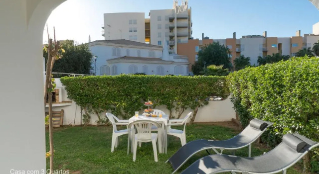 Коттедж с 3 комнатами Akivillas Quarteira Relax
